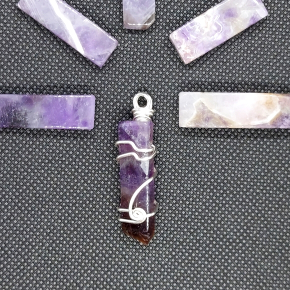 Wire wrapped amethyst necklace pendant - Picture 2 of 3